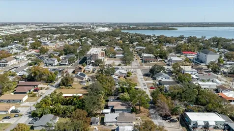 2006 Stuart Street Tampa FL 33605