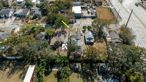 2006 Stuart Street Tampa FL 33605