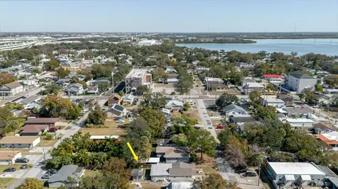 2006 Stuart Street Tampa FL 33605