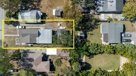 2006 Stuart Street Tampa FL 33605