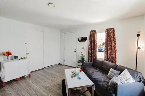 2006 Stuart Street Tampa FL 33605