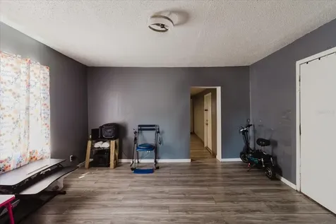 2006 Stuart Street Tampa FL 33605