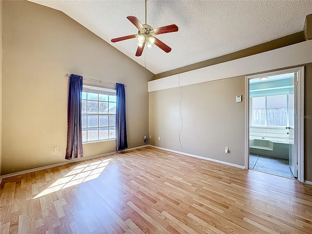 3717 Narroline Drive Orlando FL 32818