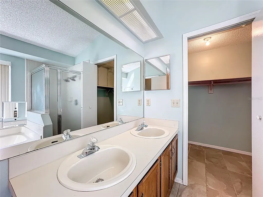 3717 Narroline Drive Orlando FL 32818