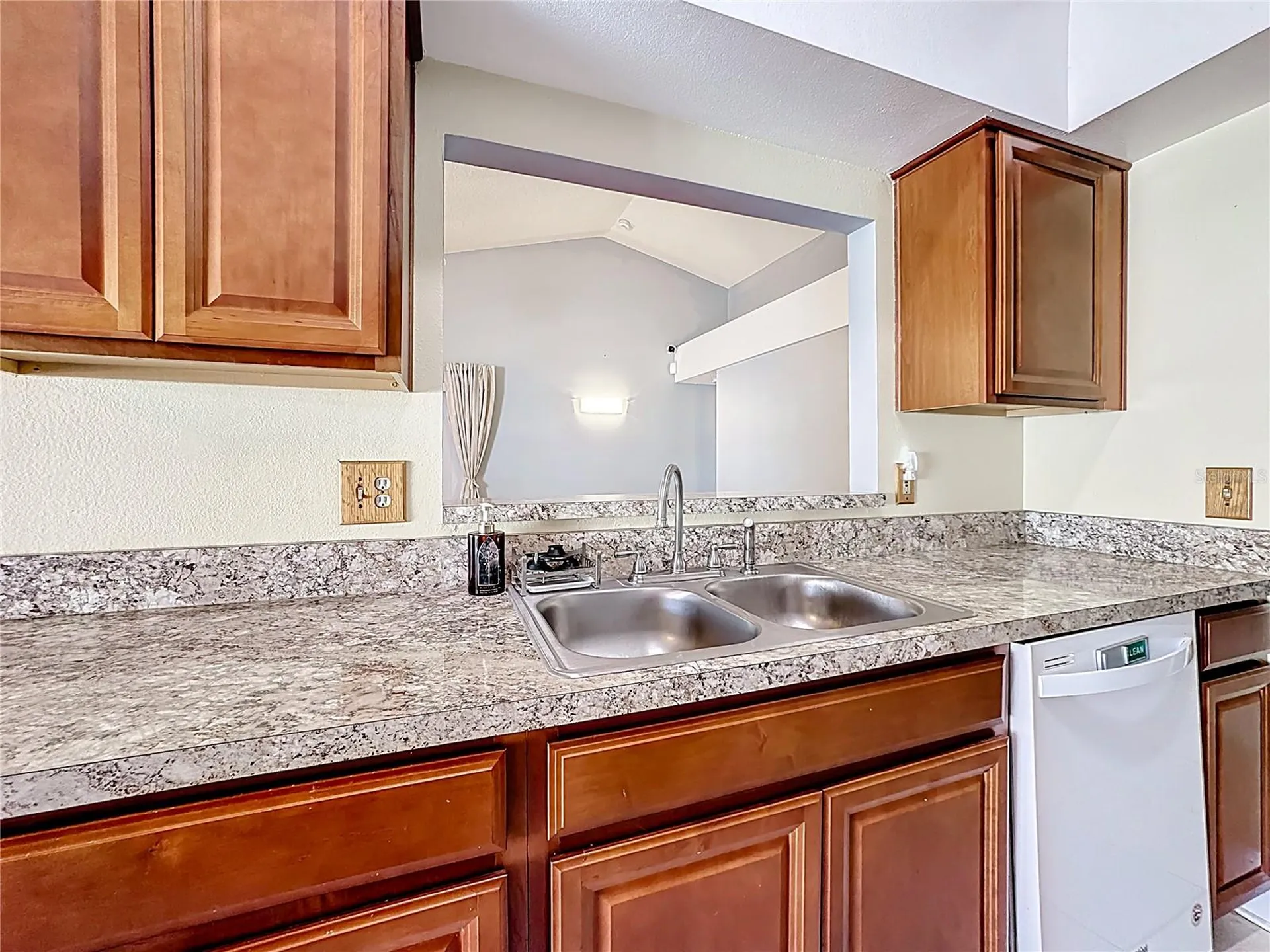 3717 Narroline Drive Orlando FL 32818