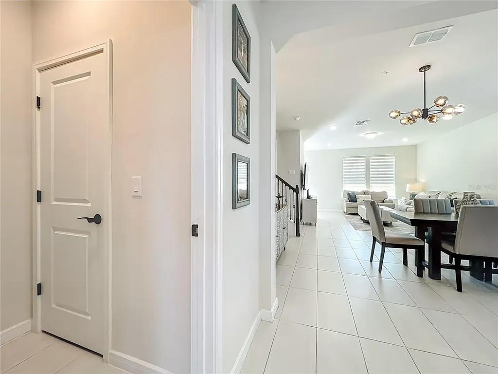10976 Leafshore Loop Orlando FL 32829