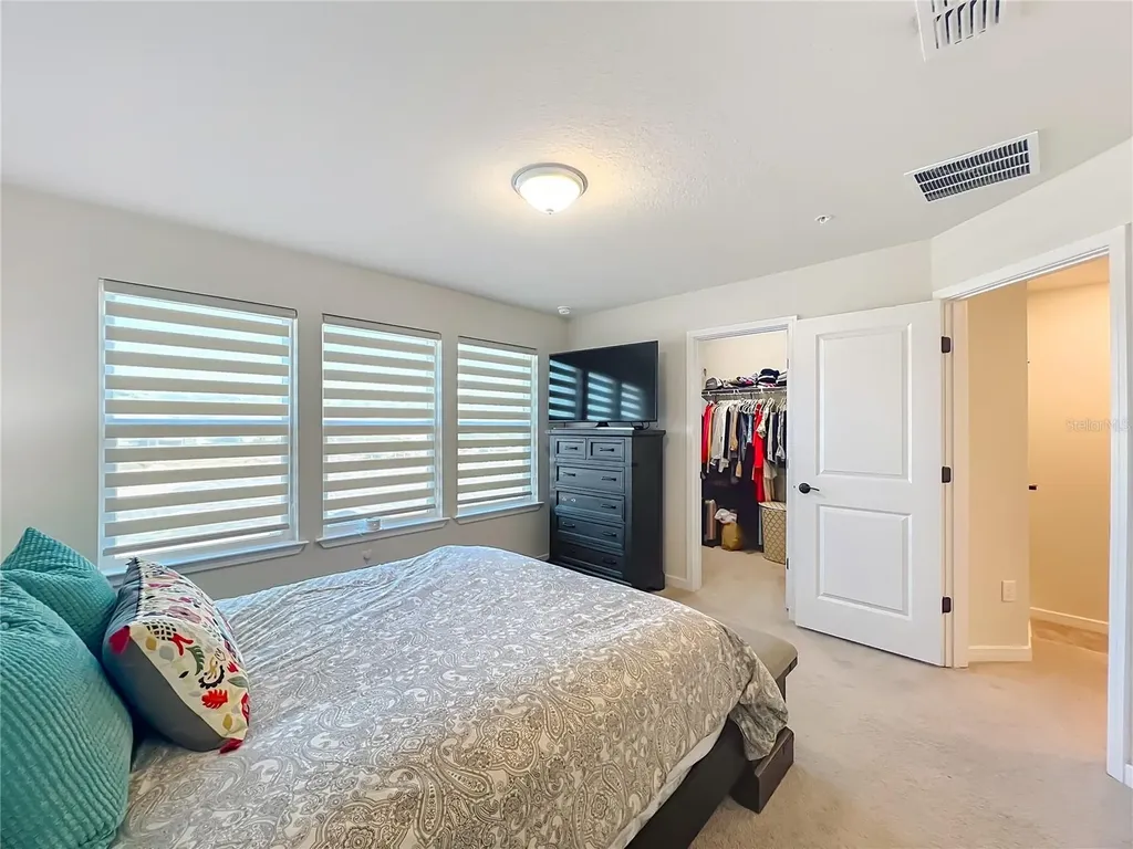 10976 Leafshore Loop Orlando FL 32829