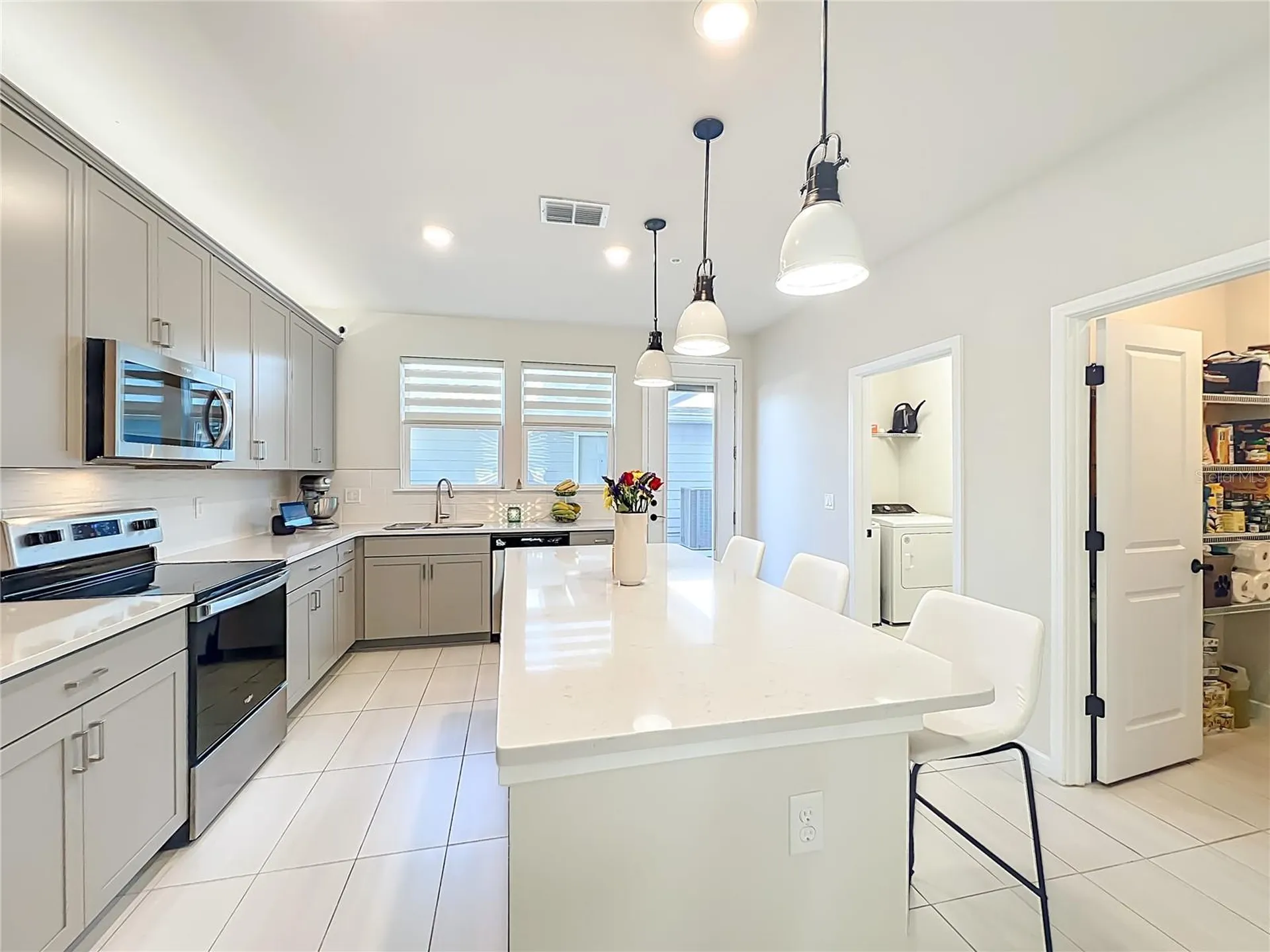10976 Leafshore Loop Orlando FL 32829