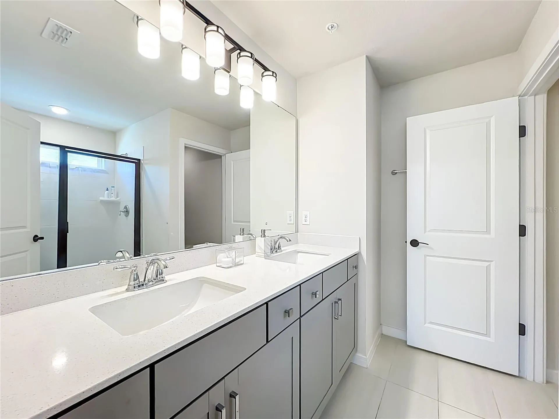 10976 Leafshore Loop Orlando FL 32829