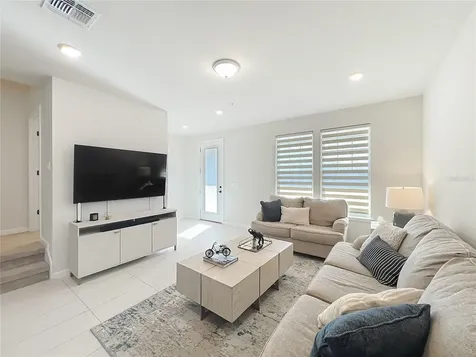 10976 Leafshore Loop Orlando FL 32829