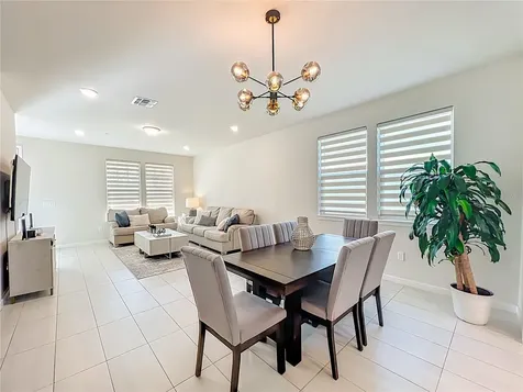 10976 Leafshore Loop Orlando FL 32829