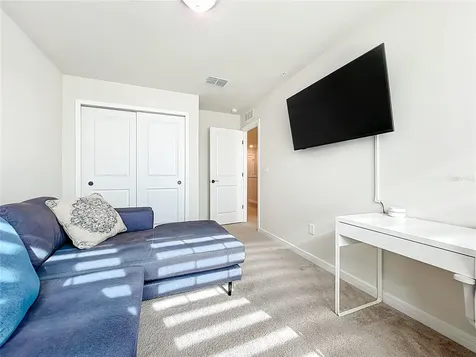 10976 Leafshore Loop Orlando FL 32829
