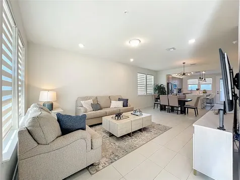 10976 Leafshore Loop Orlando FL 32829