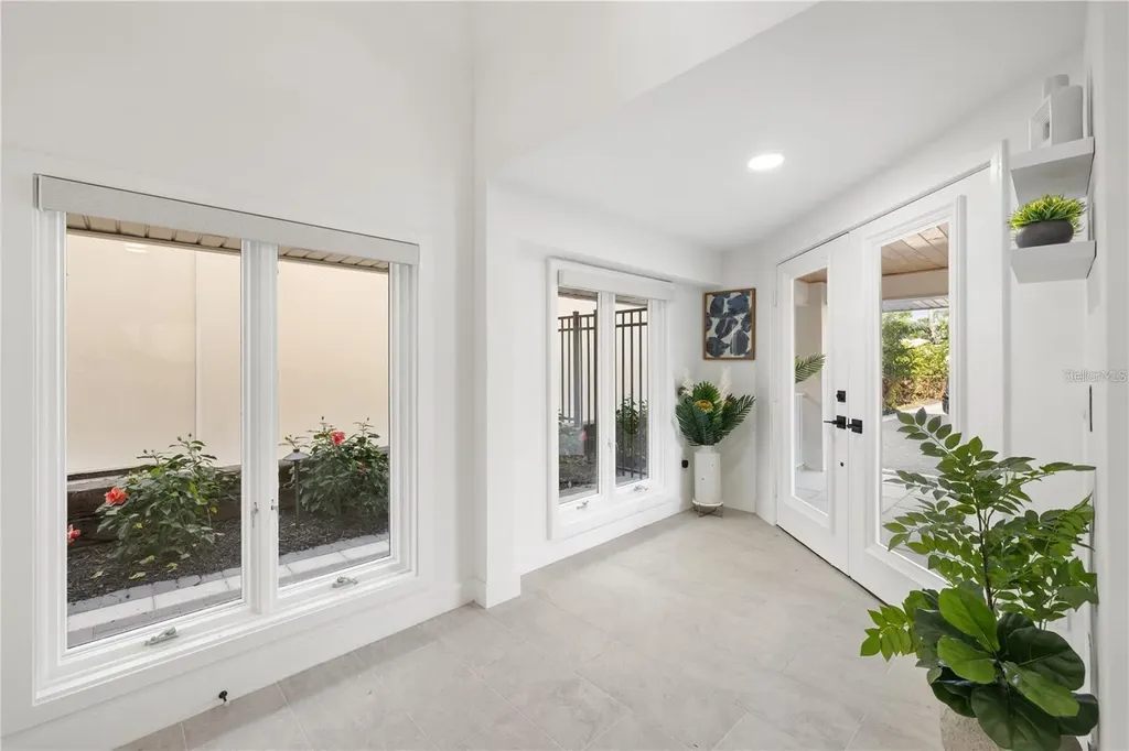 4046 Higel Avenue Sarasota FL 34242