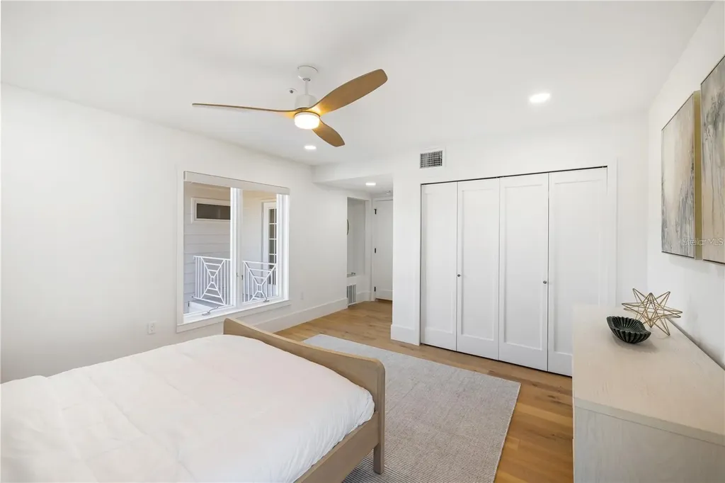 4046 Higel Avenue Sarasota FL 34242