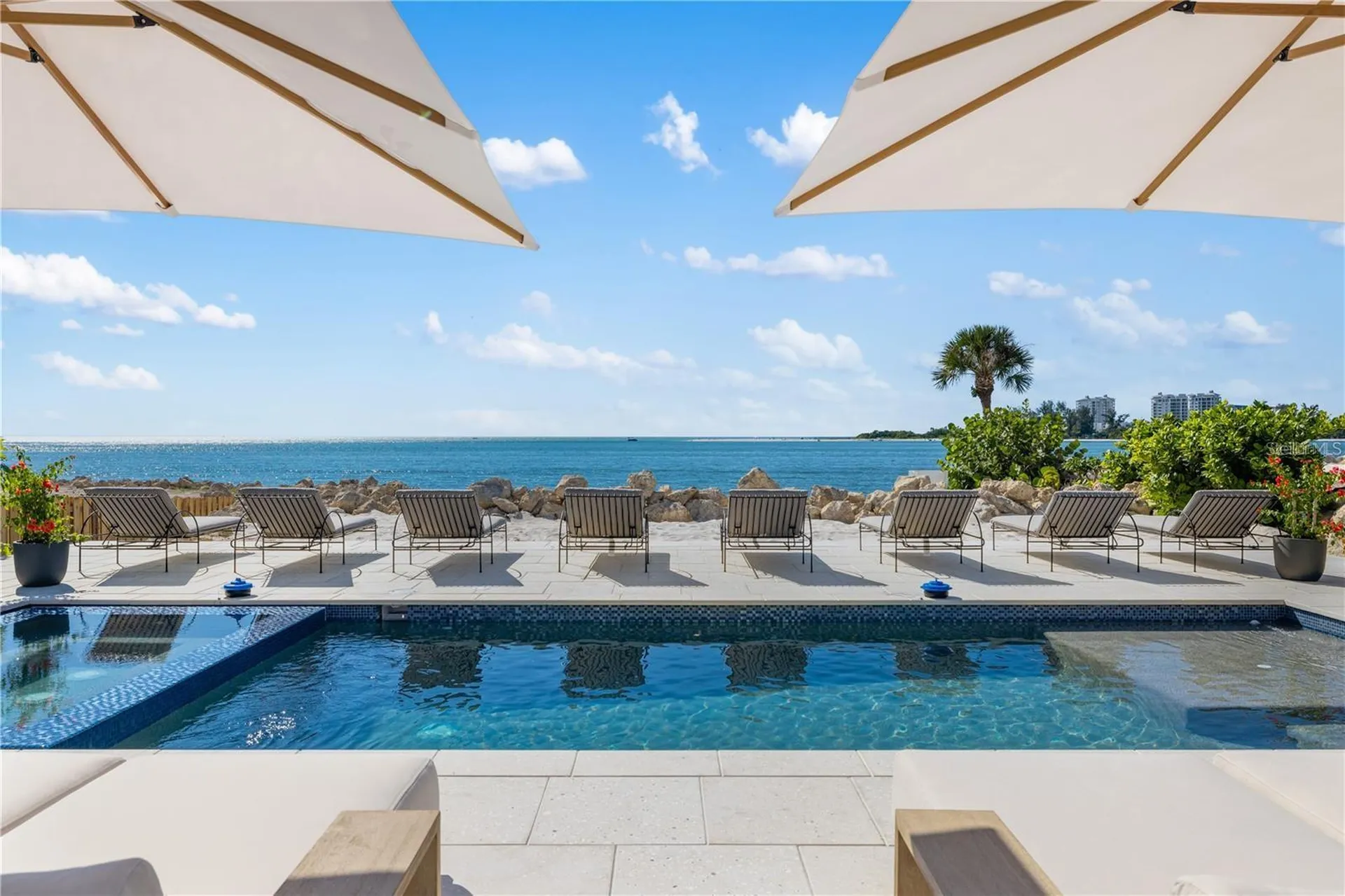 4046 Higel Avenue Sarasota FL 34242