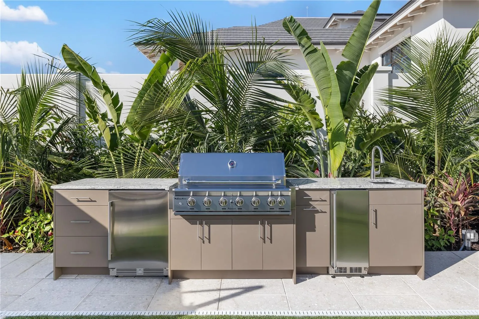 4046 Higel Avenue Sarasota FL 34242