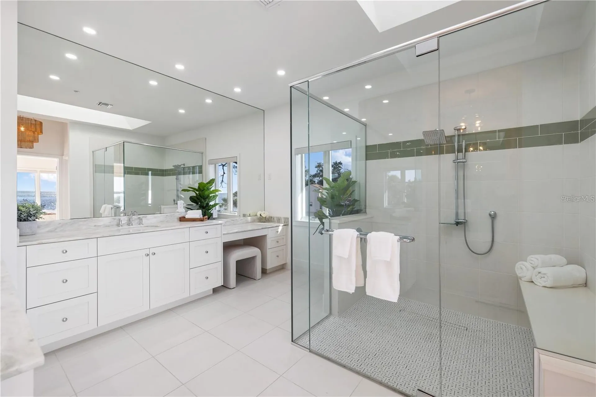 4046 Higel Avenue Sarasota FL 34242