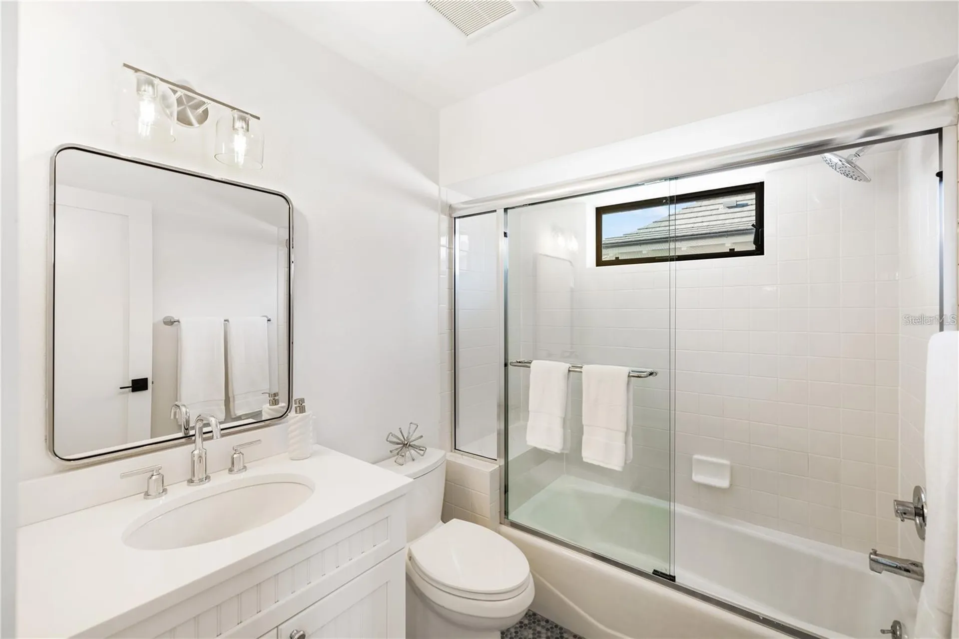 4046 Higel Avenue Sarasota FL 34242