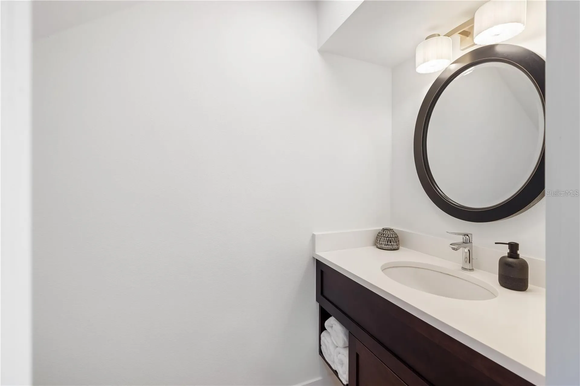 4046 Higel Avenue Sarasota FL 34242