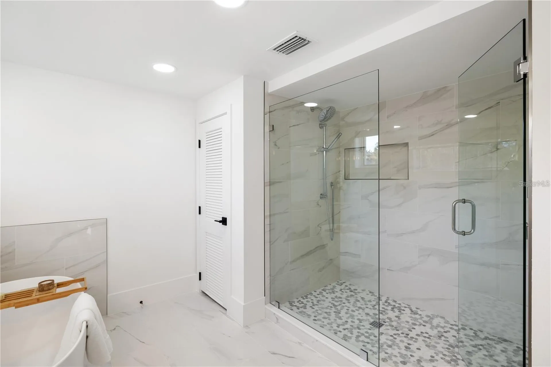 4046 Higel Avenue Sarasota FL 34242