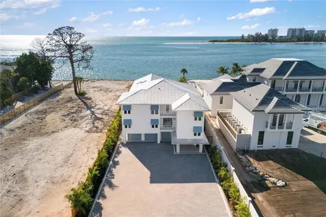 4046 Higel Avenue Sarasota FL 34242
