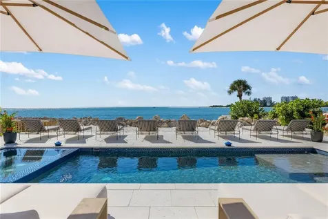 4046 Higel Avenue Sarasota FL 34242