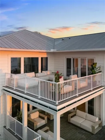 4046 Higel Avenue Sarasota FL 34242