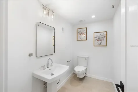 4046 Higel Avenue Sarasota FL 34242