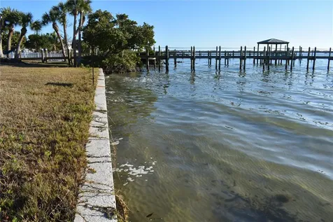 175 W Bay Street Englewood FL 34223