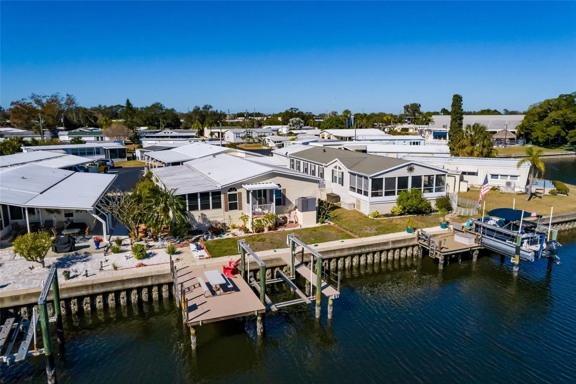 134 Americana Court NE St Petersburg FL 33702