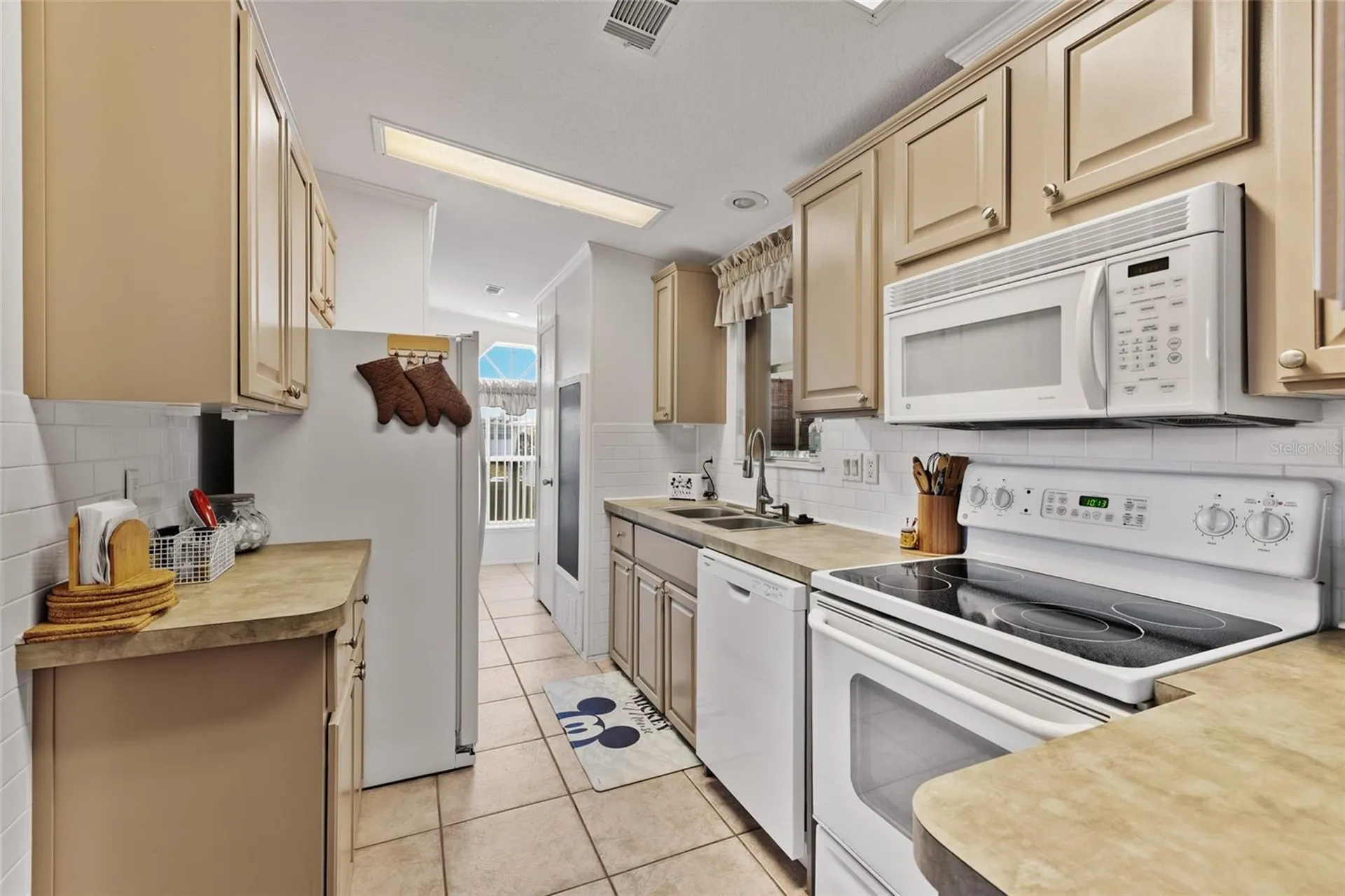 134 Americana Court NE St Petersburg FL 33702