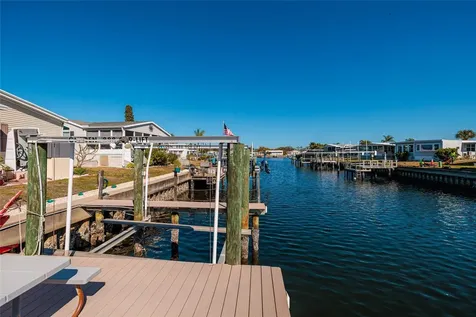 134 Americana Court NE St Petersburg FL 33702