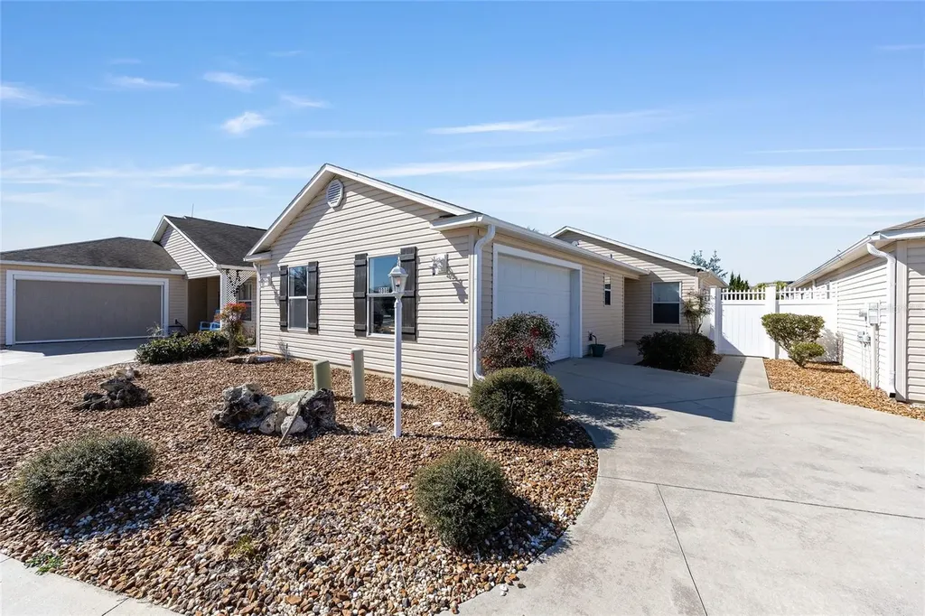 2318 Nehaul Terrace The Villages FL 32162