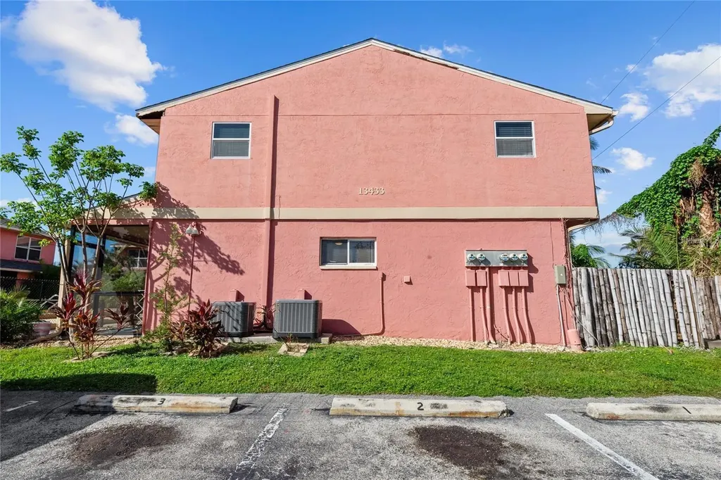 13433 Heald Lane Fort Myers FL 33908