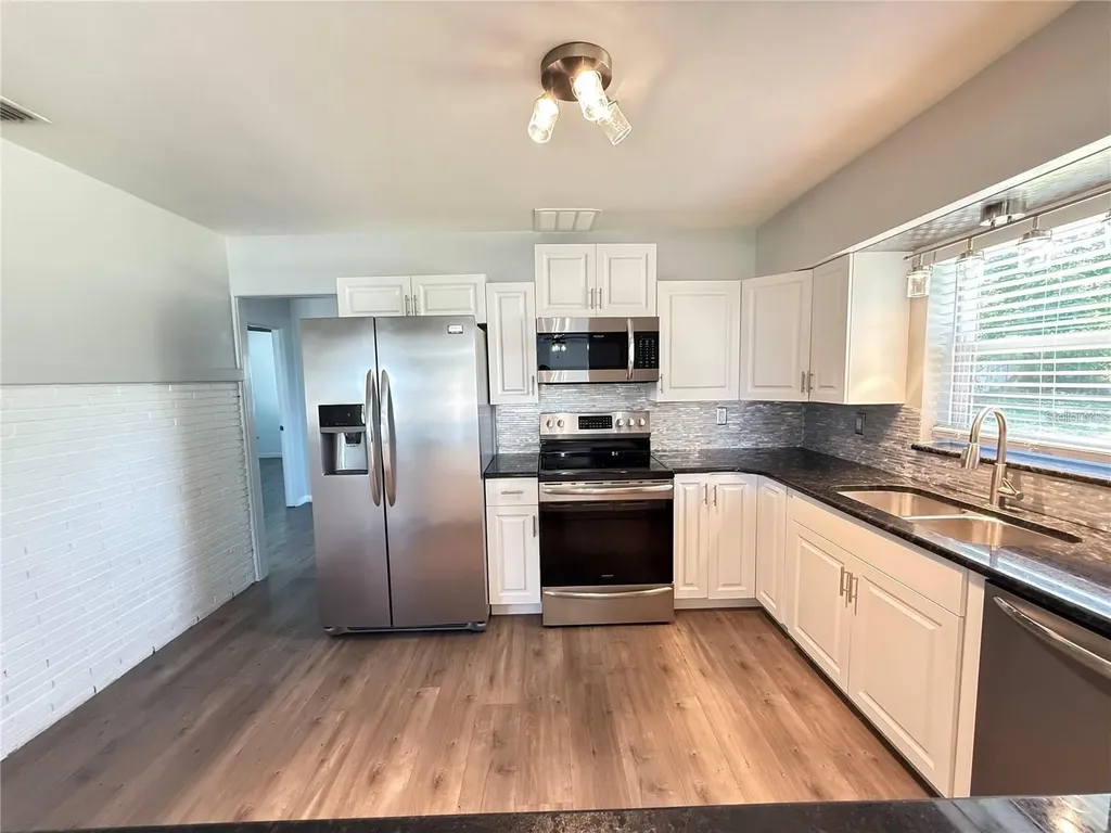 260 W Interlachen Street Lake Alfred FL 33850
