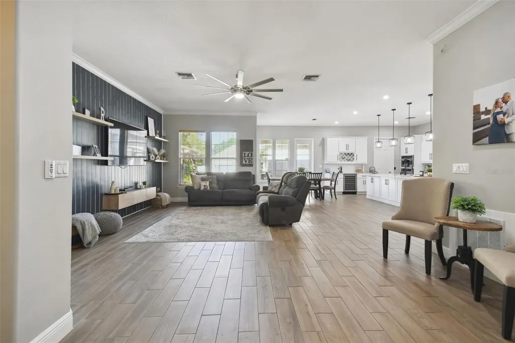 7009 Five Oaks Drive Harmony FL 34773