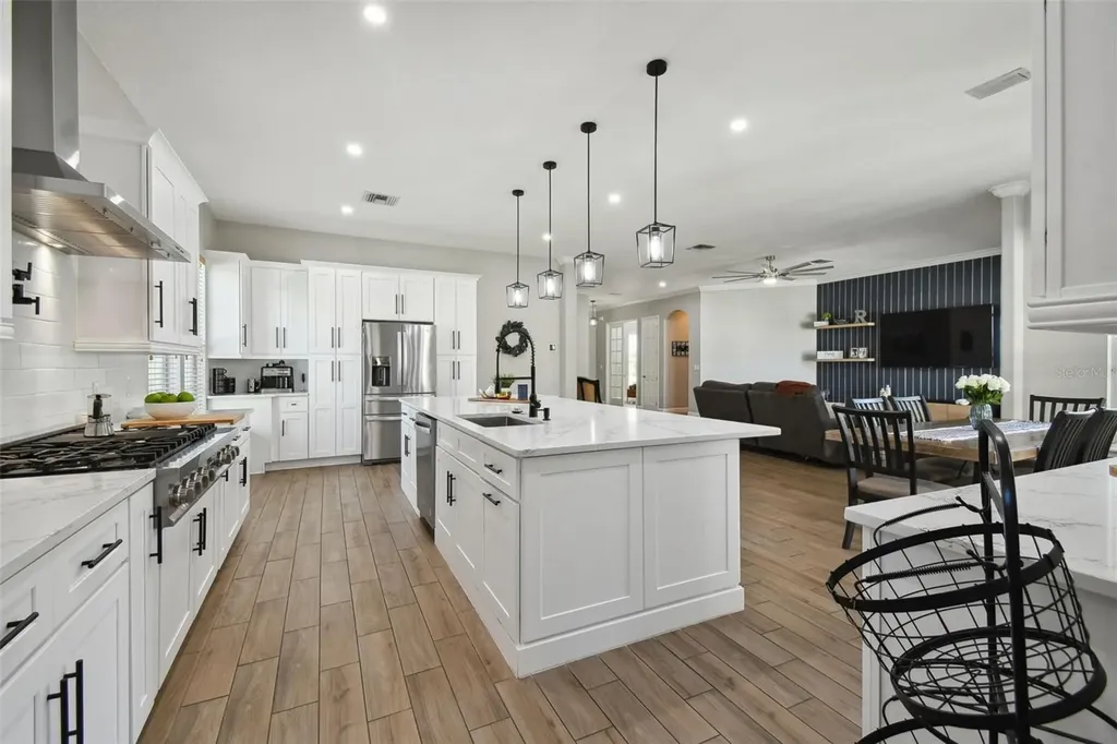 7009 Five Oaks Drive Harmony FL 34773