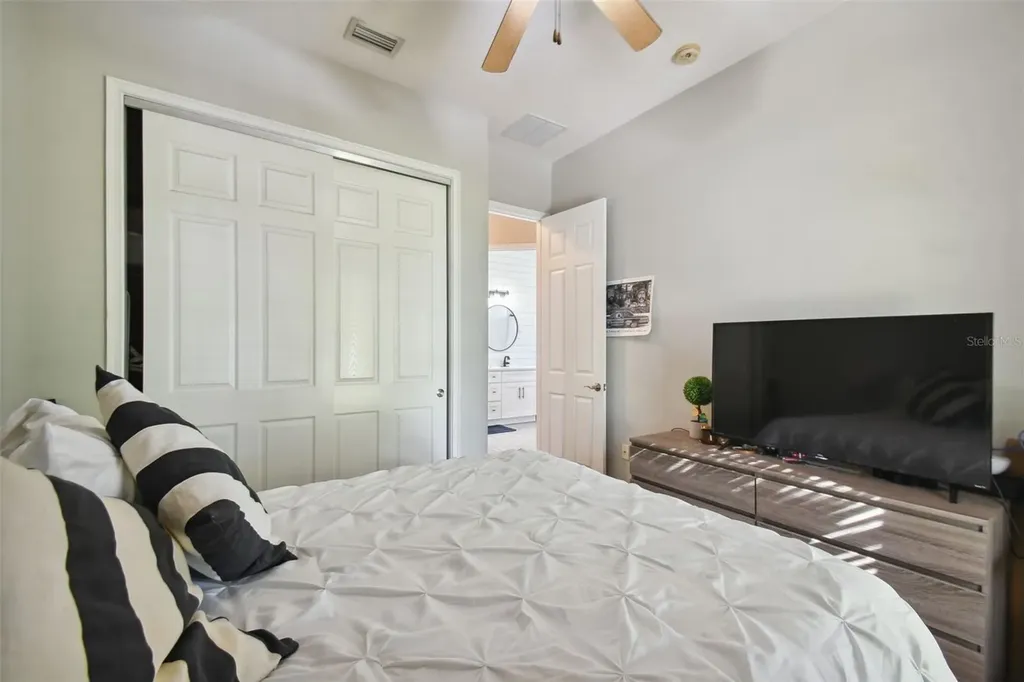 7009 Five Oaks Drive Harmony FL 34773