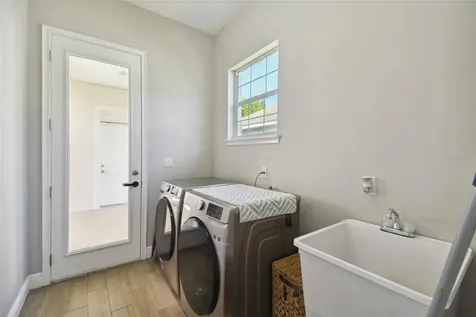 7009 Five Oaks Drive Harmony FL 34773