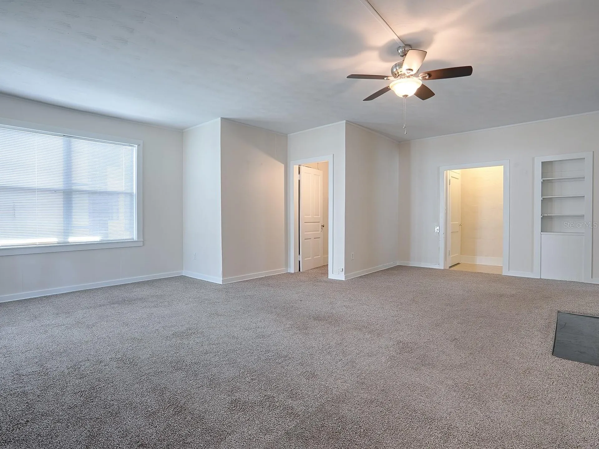 422 E Citrus Avenue Eustis FL 32726