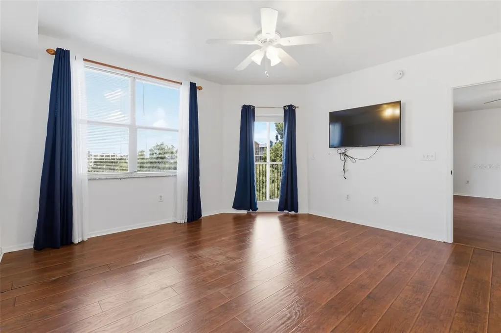 960 Starkey Road Largo FL 33771