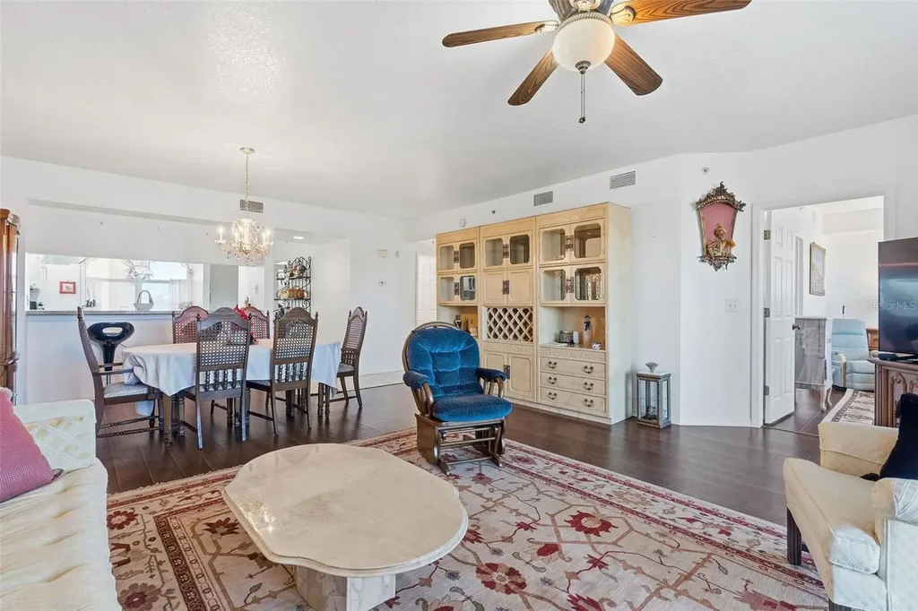 960 Starkey Road Largo FL 33771