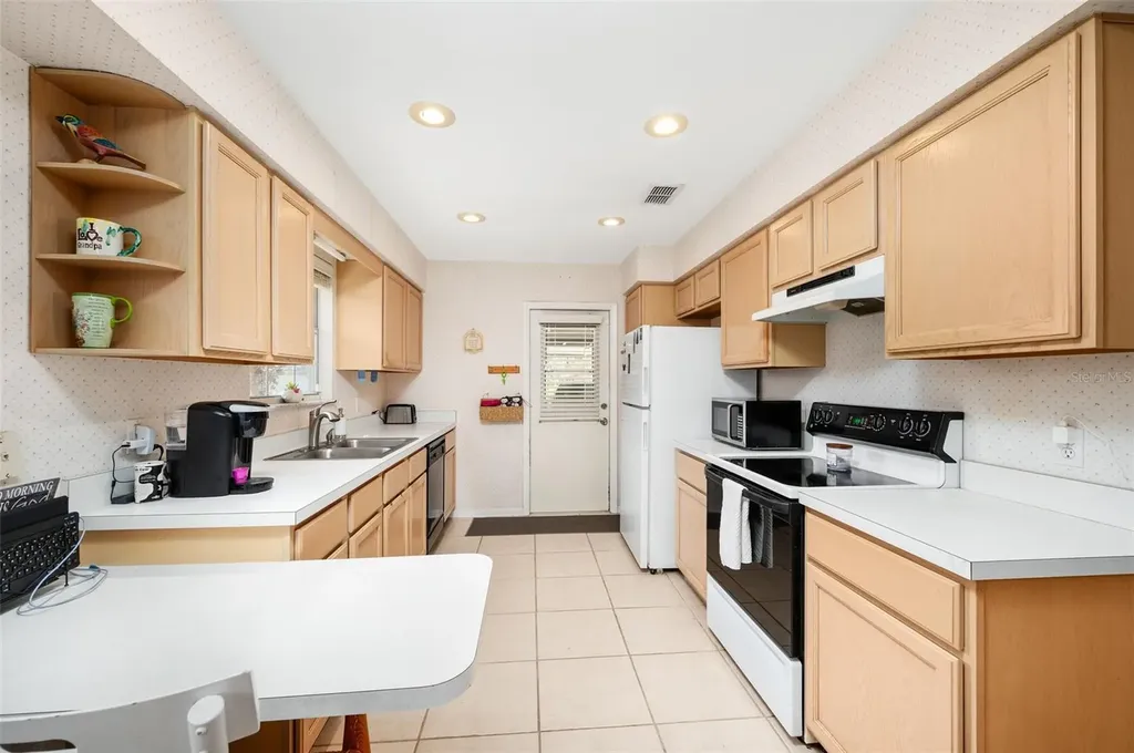 8493 NW 37th Terrace Gainesville FL 32653