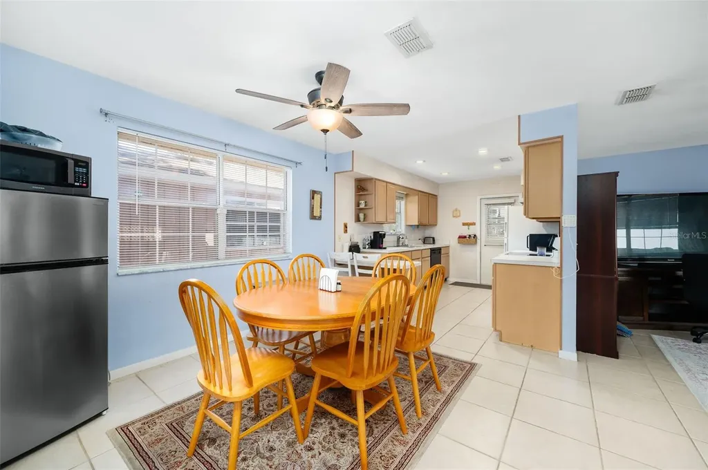 8493 NW 37th Terrace Gainesville FL 32653
