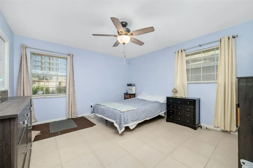 8493 NW 37th Terrace Gainesville FL 32653
