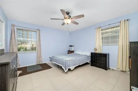 8493 NW 37th Terrace Gainesville FL 32653