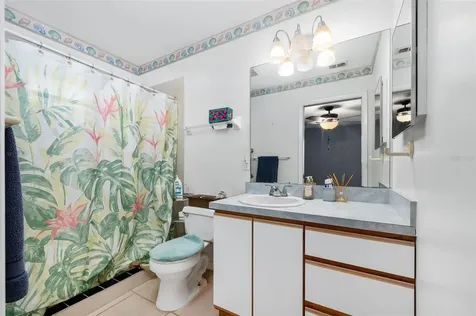8493 NW 37th Terrace Gainesville FL 32653