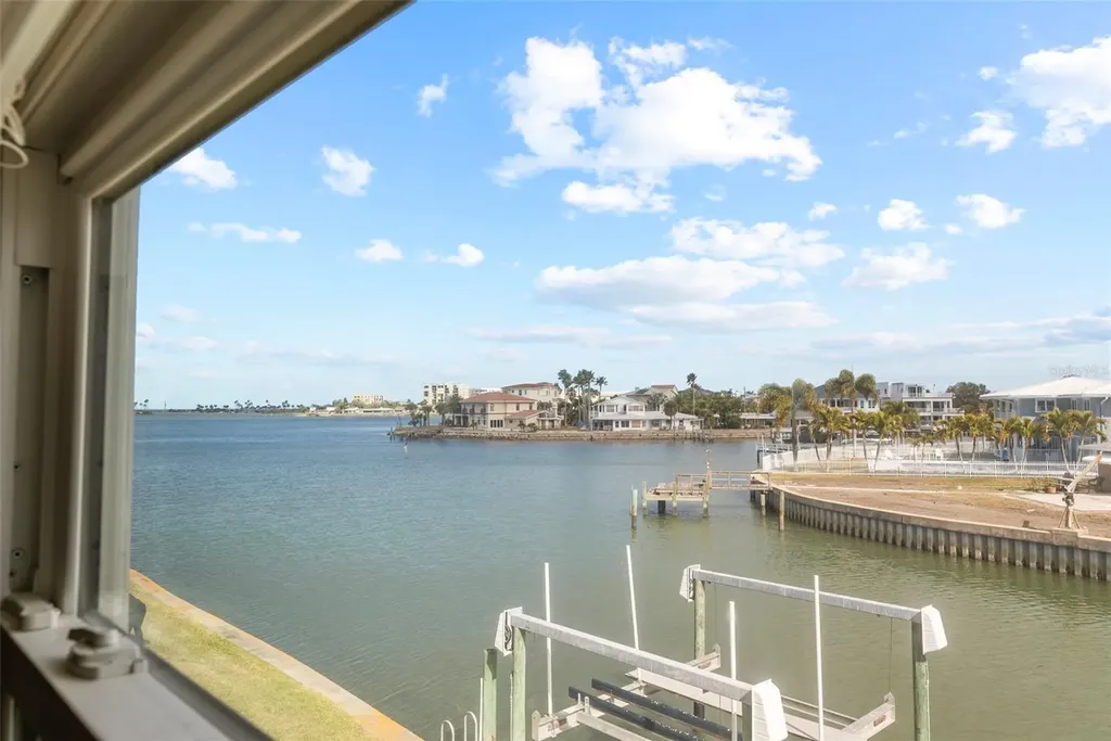 2299 Lagoon Drive Dunedin FL 34698