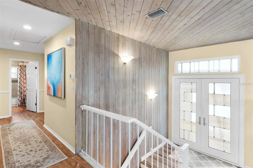 2299 Lagoon Drive Dunedin FL 34698